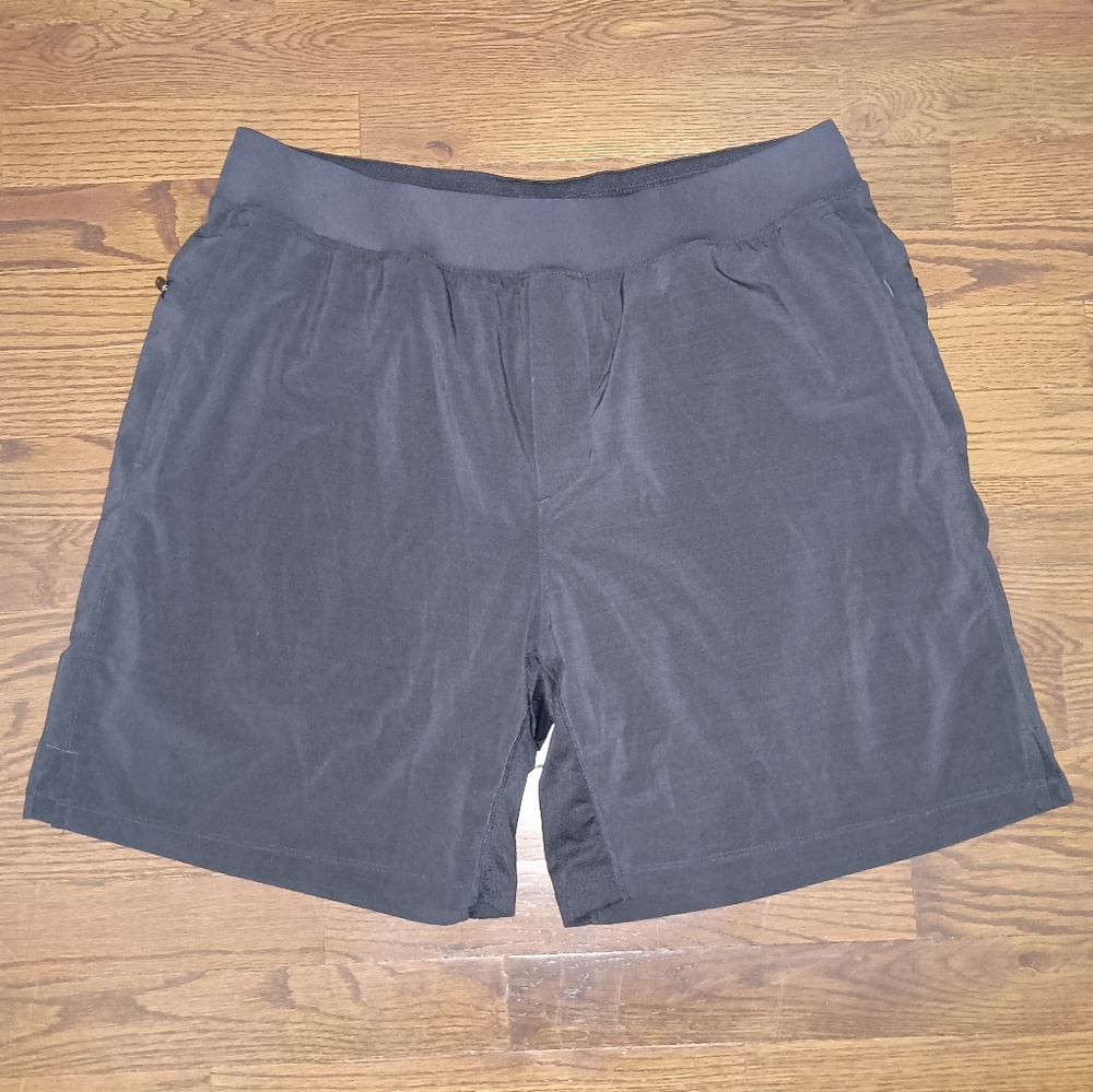 Mens Fabletics 7" Inseam Black Lined Training Workout Athletic Shorts Size XL